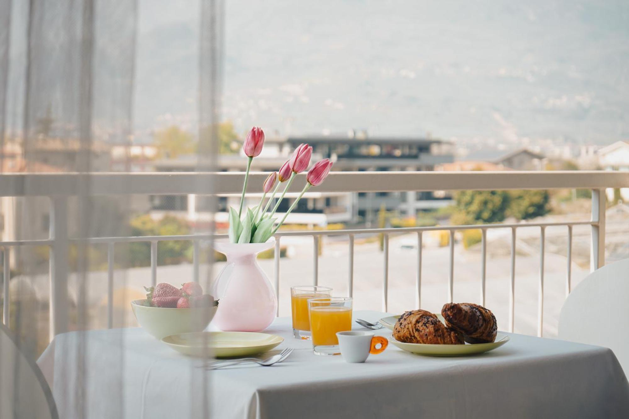 Appartamento Betulla - Peaceful & Happy Stay Riva del Garda Kültér fotó