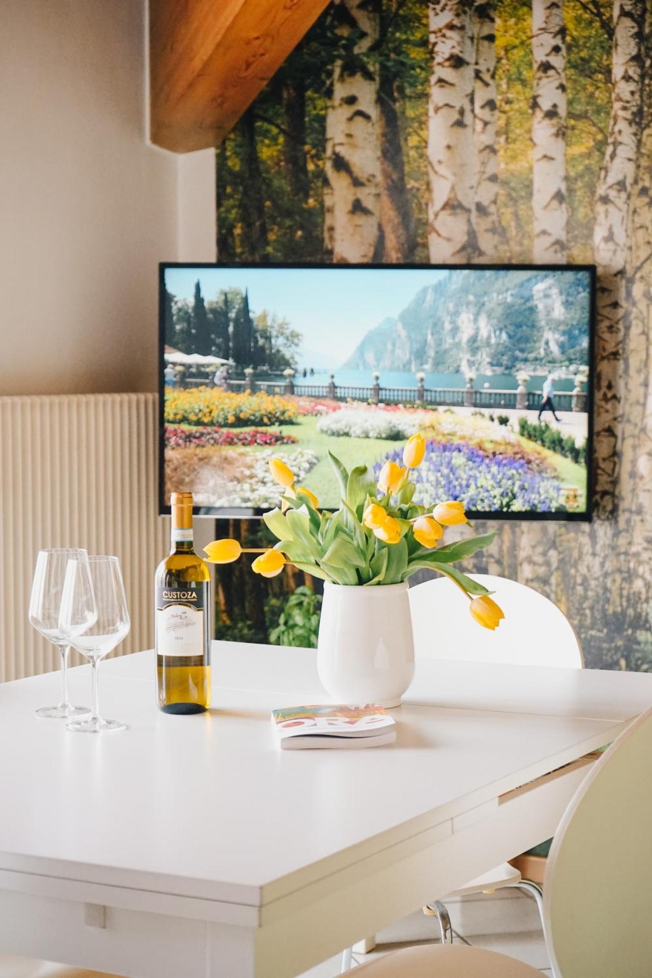 Appartamento Betulla - Peaceful & Happy Stay Riva del Garda Kültér fotó